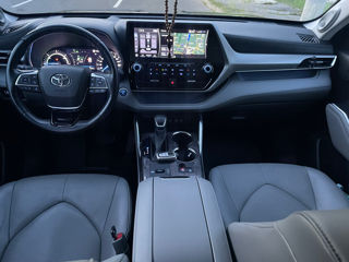 Toyota Highlander foto 8