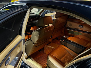 BMW 7 Series foto 8