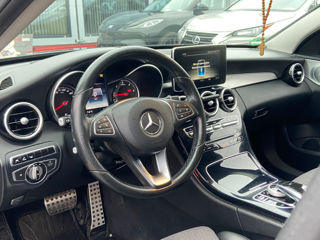 Mercedes C-Class foto 8