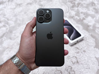 iPhone 15 Pro Max 256GB Black Titanium foto 2