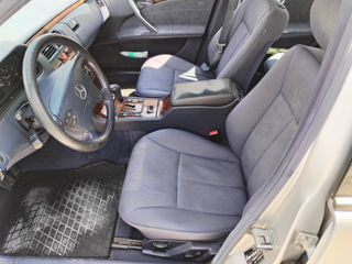 Mercedes E-Class фото 8