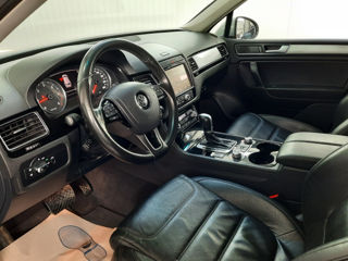 Volkswagen Touareg foto 9