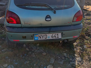 Ford Fiesta foto 4