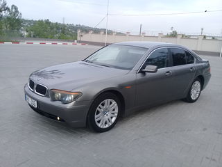 BMW 7 Series foto 1