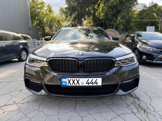 BMW 5 Series foto 1