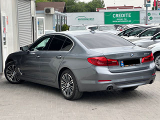 BMW 5 Series foto 3