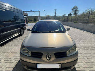 Renault Megane foto 2