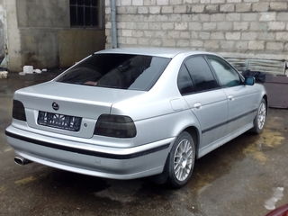 BMW 5 Series foto 5