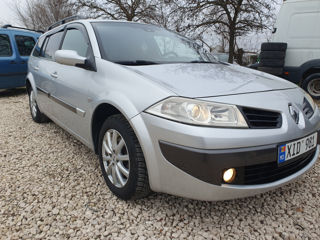 Renault Megane foto 2