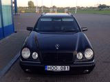 Mercedes E Class foto 1