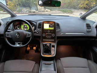 Renault Scenic foto 8