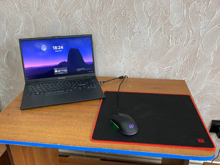 Vând Asus Vivobook foto 7