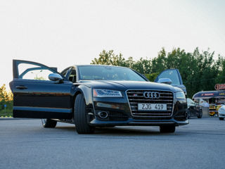 Audi S8 foto 10