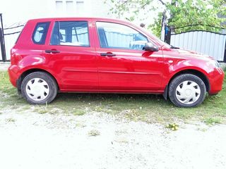 Mazda 2 foto 2