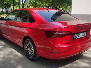 Volkswagen Jetta foto 4