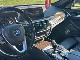 BMW 5 Series foto 7