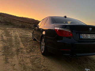 BMW 5 Series foto 14