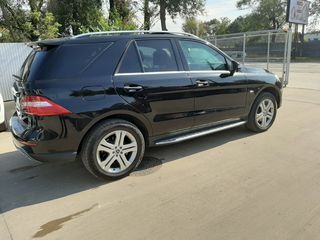 Mercedes ML Class foto 7