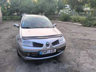 Renault Megane foto 2