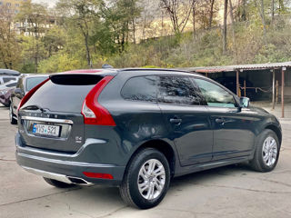 Volvo XC60 foto 4