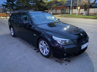 BMW 5 Series foto 7