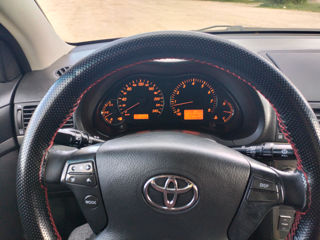 Toyota Avensis foto 2