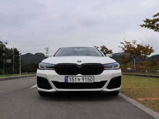 BMW 5 Series foto 3