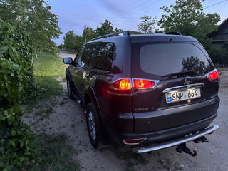 Mitsubishi Pajero Sport foto 4