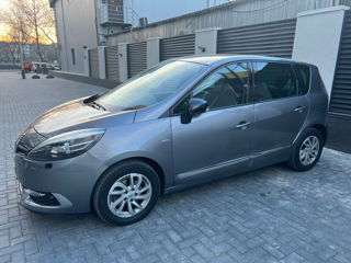 Renault Scenic foto 2