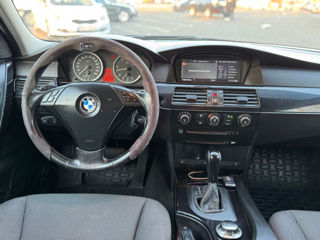 BMW 5 Series foto 10