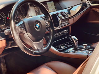 BMW 5 Series foto 8