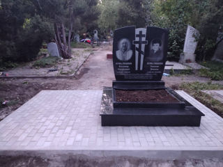Monumente funerare din granit în Orhei