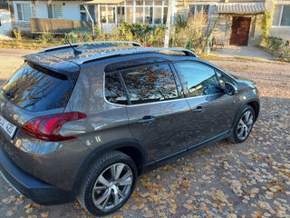 Peugeot 2008 foto 6