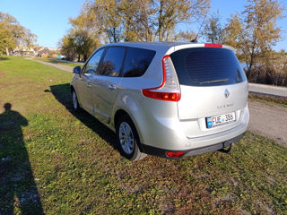 Renault Grand Scenic foto 4