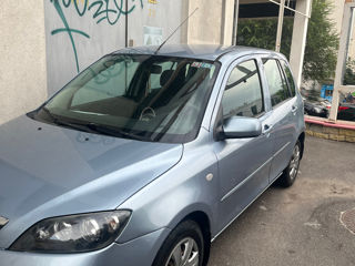 Mazda 2 foto 3