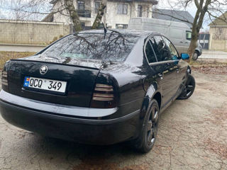 Skoda Superb foto 4