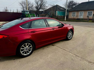 Ford Fusion foto 4