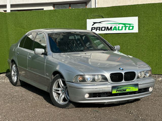 BMW 5 Series foto 2