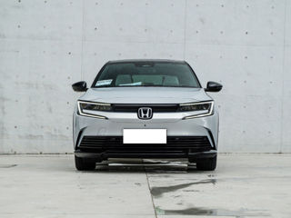 Honda e:NP2 foto 2