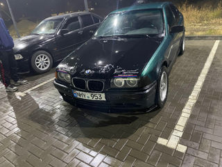 BMW 3 Series foto 4