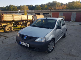 Dacia Logan foto 2