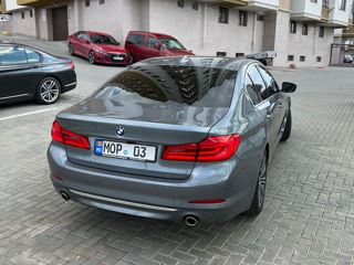 BMW 5 Series foto 2