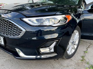 Ford Fusion фото 16