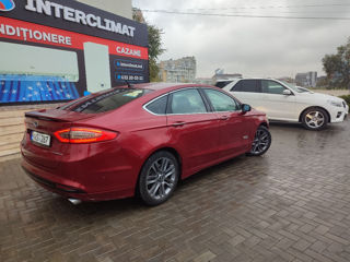 Ford Fusion foto 3