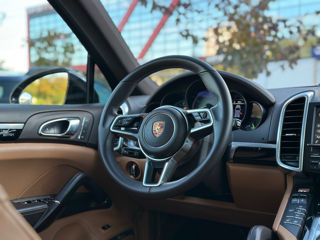 Porsche Cayenne foto 8