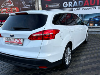 Ford Focus foto 6