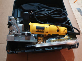 Dewalt  frezer  lamelinîi
