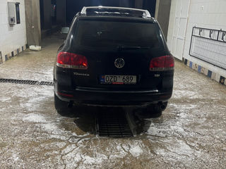 Volkswagen Touareg foto 2