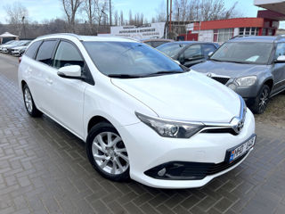 Toyota Auris foto 4