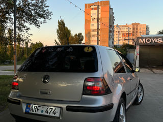 Volkswagen Golf foto 8